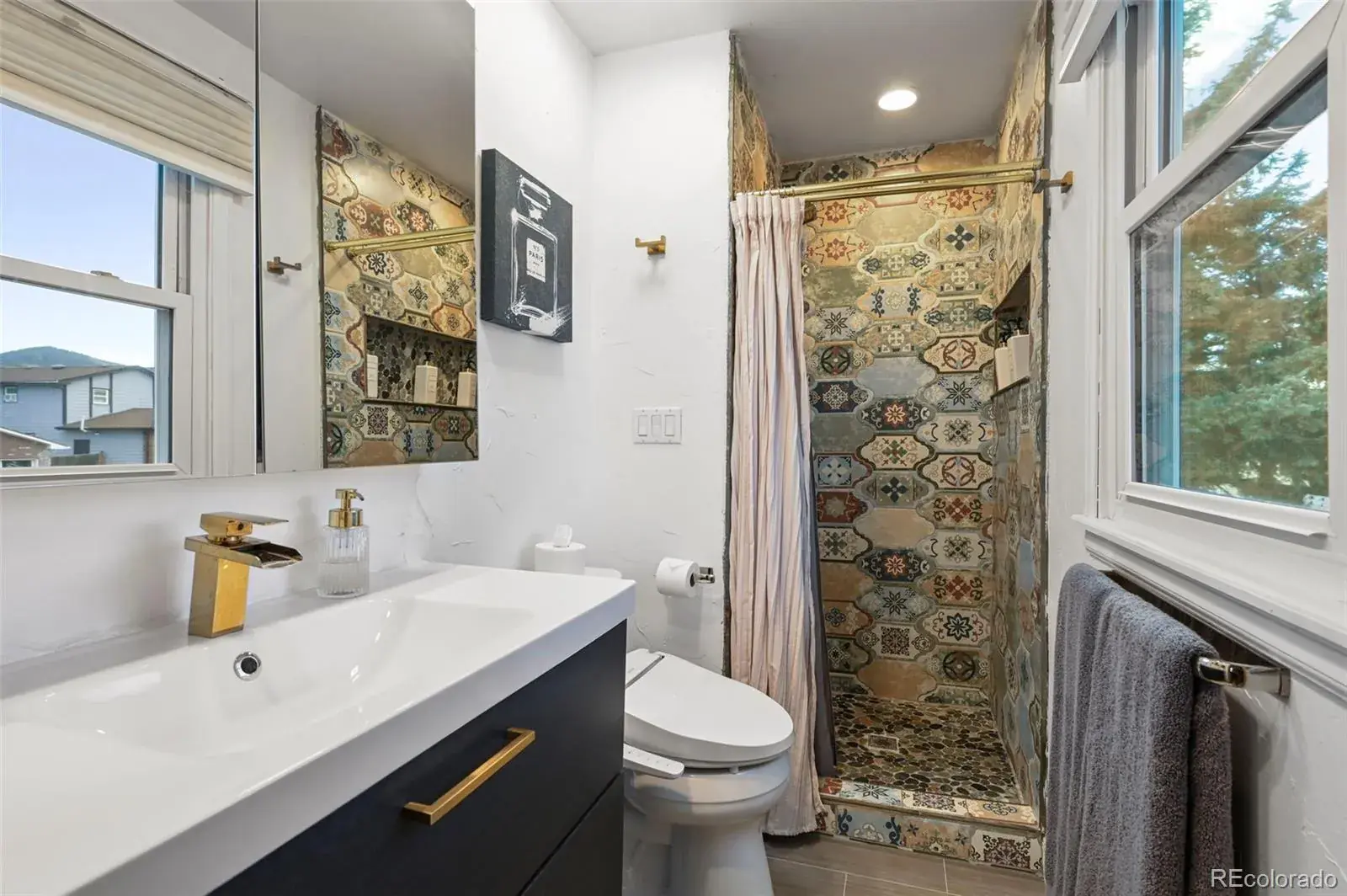 10092025153720 1600 23