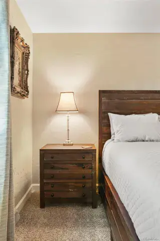 10092025153720 640 22