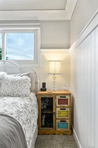 10092025153720 640 25