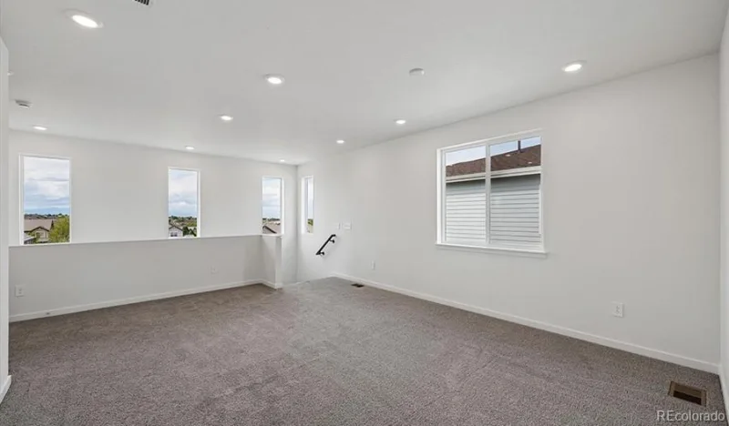 5751 S De Gaulle Court Aurora CO 80016 | MLS #REC7642985 09232026005312 800 13