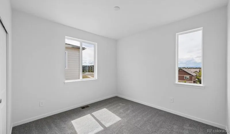 5751 S De Gaulle Court Aurora CO 80016 | MLS #REC7642985 09232026005312 800 18