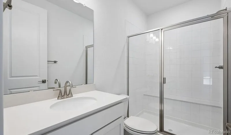 5751 S De Gaulle Court Aurora CO 80016 | MLS #REC7642985 09232026005312 800 3
