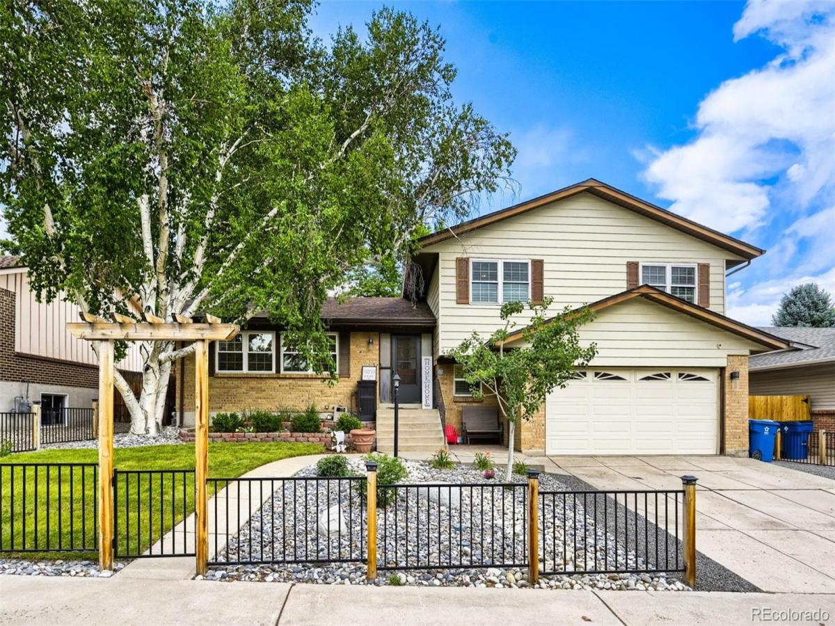 11839 W Atlantic Avenue Lakewood CO 80228 | MLS #REC7645329 MLS #REC7645329 image #0