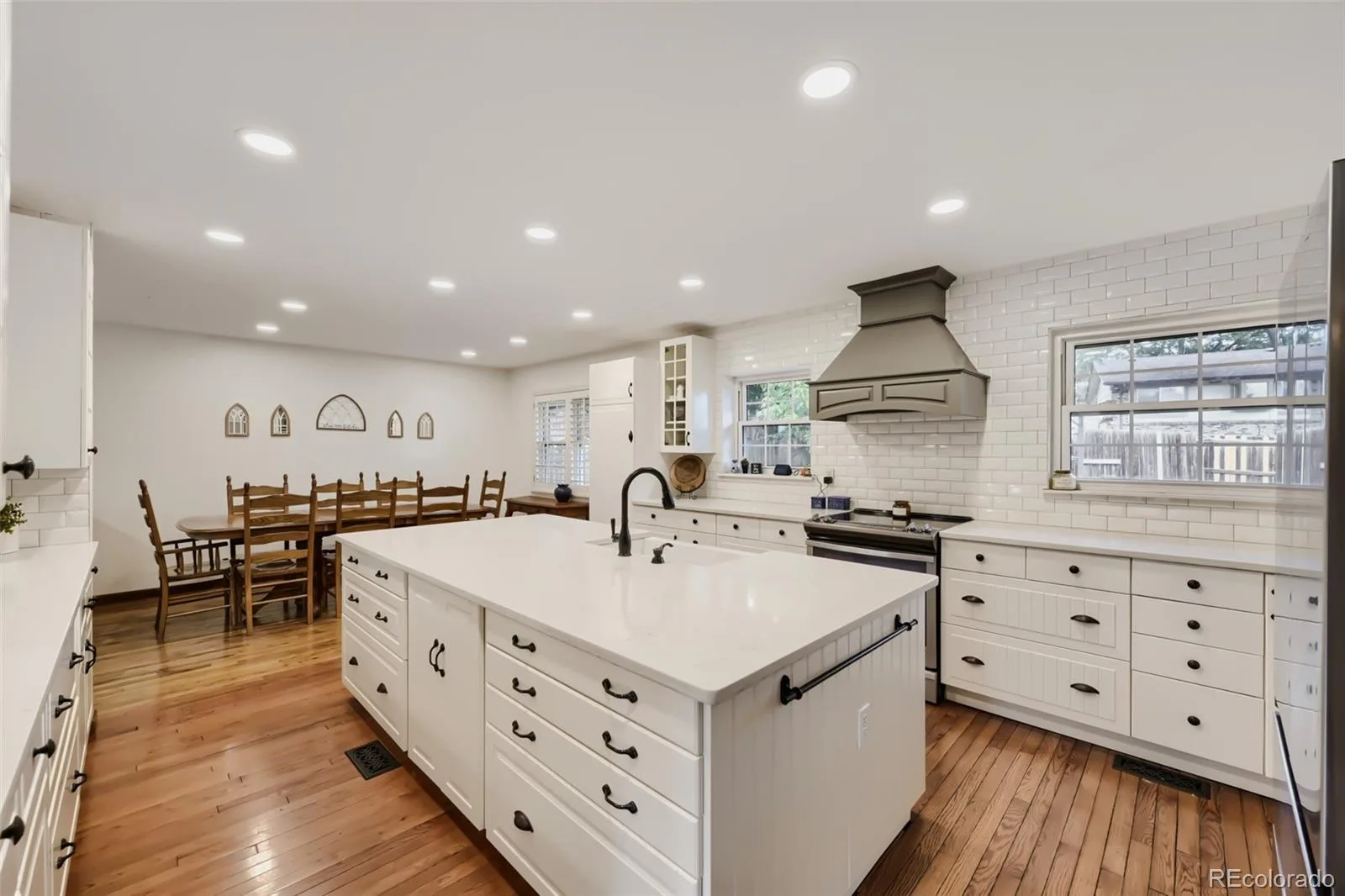 11839 W Atlantic Avenue Lakewood CO 80228 MLS #REC7645329 06082026212029 1600 4
