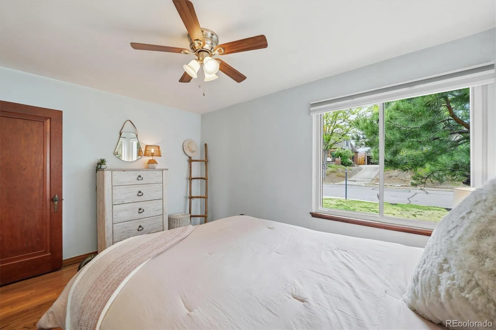 04202026234432 1600 13