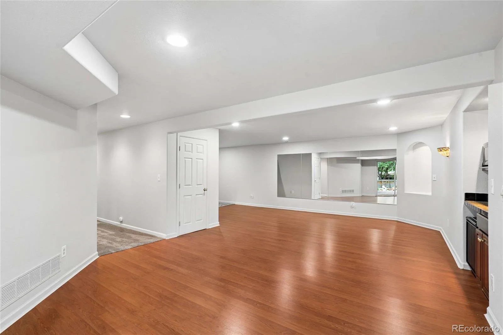 17094 E Dorado Drive Centennial CO 80015 MLS #REC7648154 06122026074355 1600 32