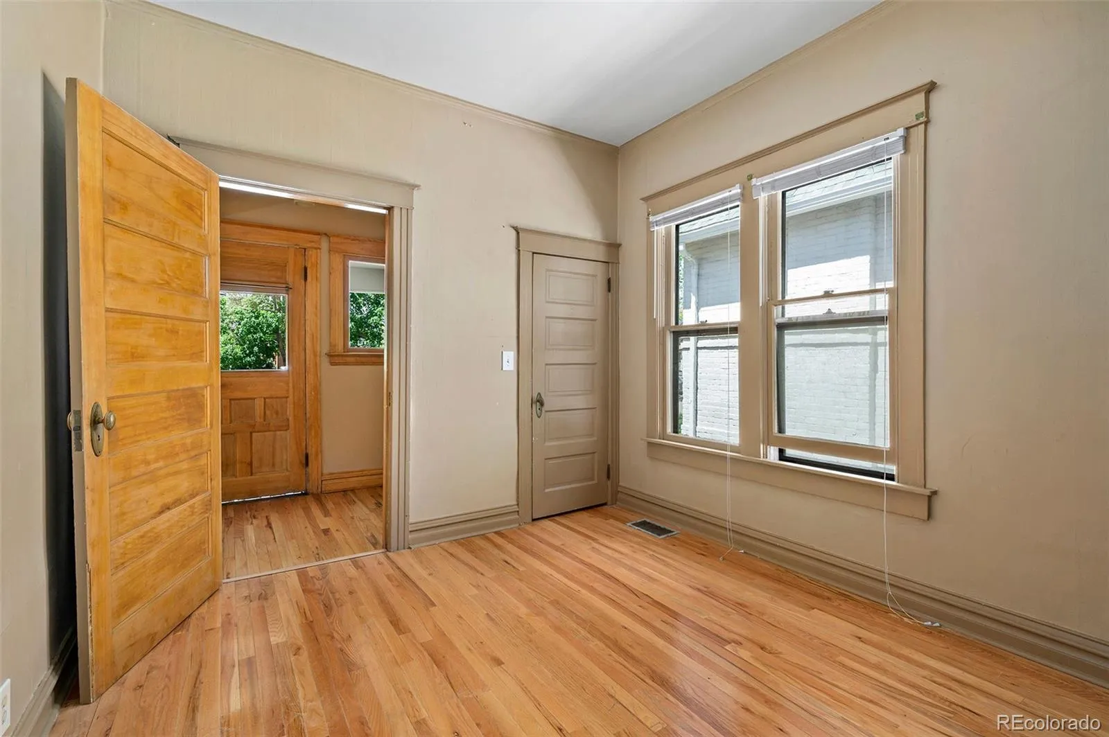 354 S Sherman Street Denver CO 80209 MLS #REC7648924 05142026155453 1600 19