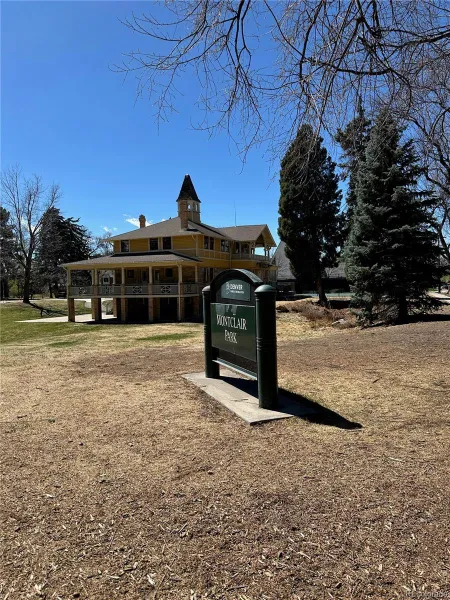 1381 Newport Street Denver CO 80220 MLS #REC7650647 05182026183157 800 32