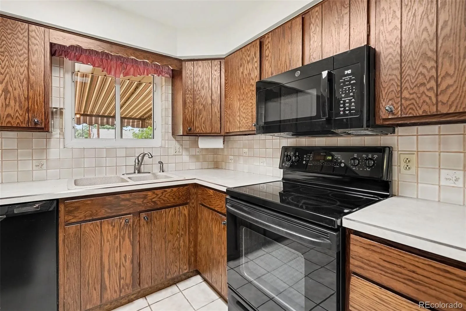12503 E Exposition Avenue Aurora CO 80012 | MLS #REC7656799 07312026131457 1600 12
