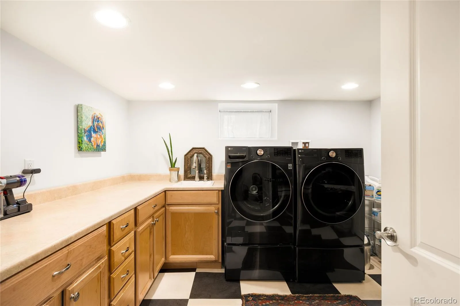 925 S Emerson Street Denver CO 80209 MLS #REC7656883 06252026223546 1600 39