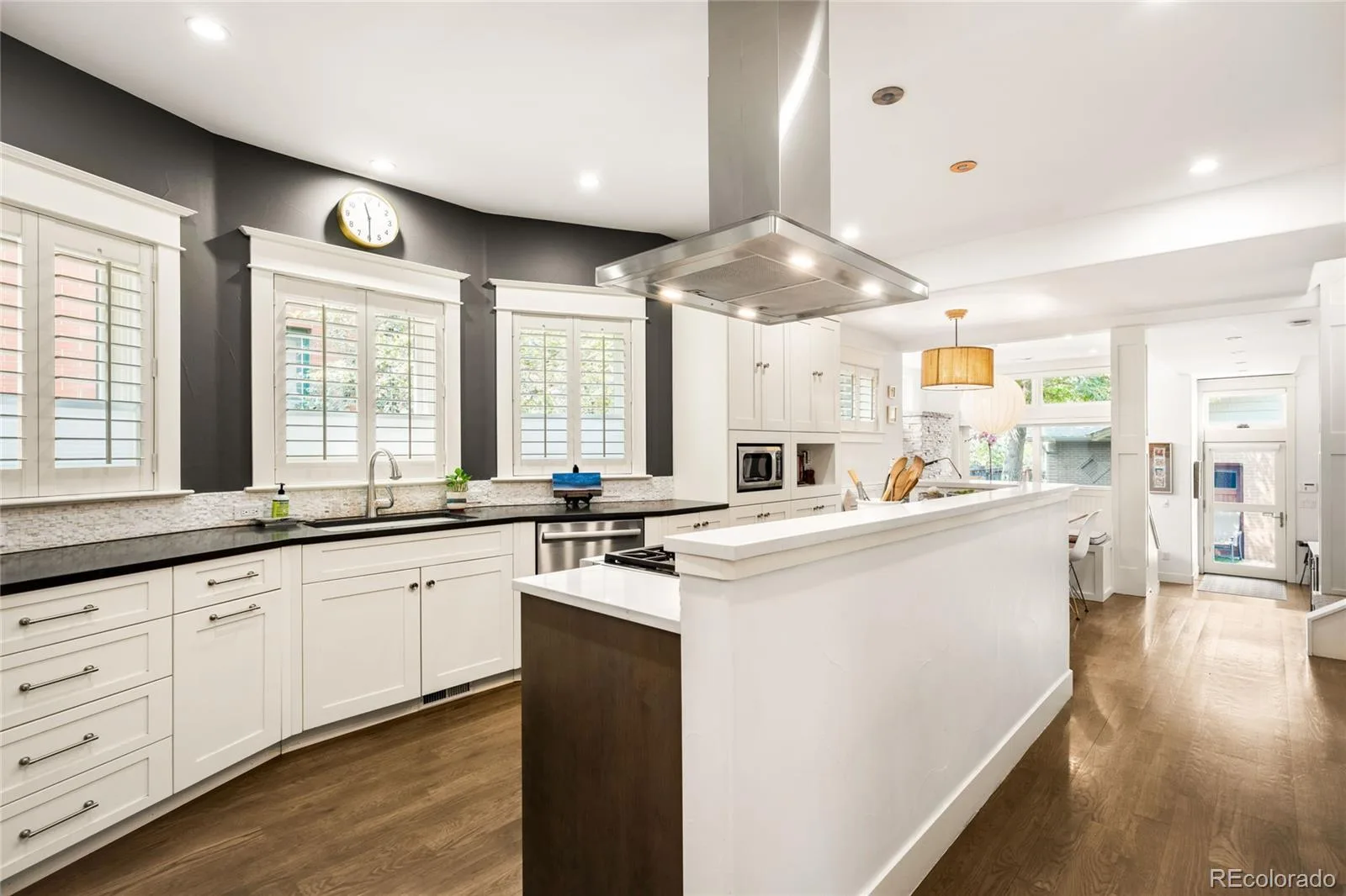 925 S Emerson Street Denver CO 80209 MLS #REC7656883 06252026223546 1600 9