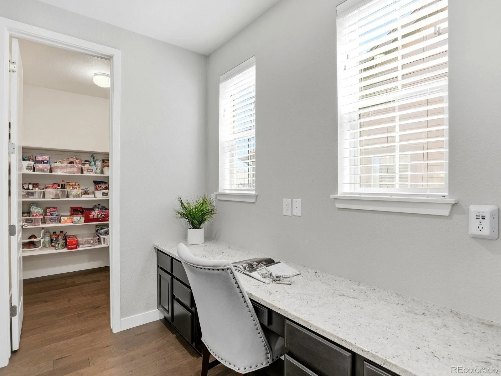 8275 Arapahoe Peak Street Littleton CO 80125 | MLS #REC7657566 08102026174628 1600 12