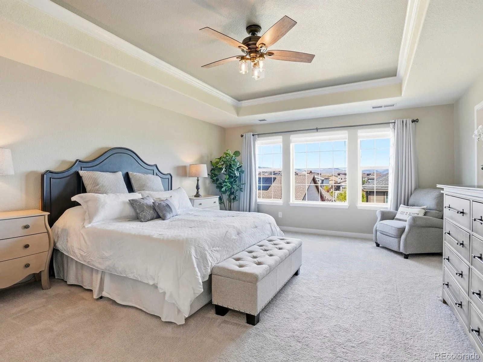 8275 Arapahoe Peak Street Littleton CO 80125 | MLS #REC7657566 08102026174628 1600 14