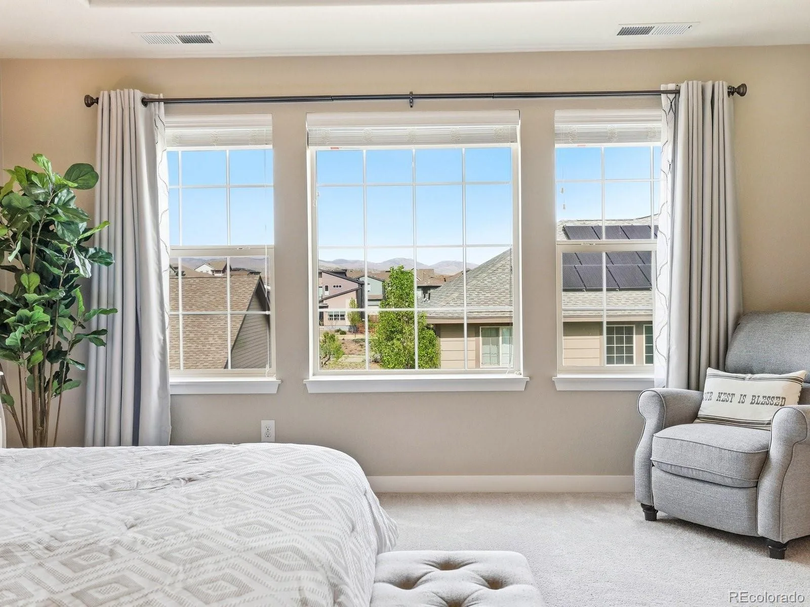 8275 Arapahoe Peak Street Littleton CO 80125 | MLS #REC7657566 08102026174628 1600 16