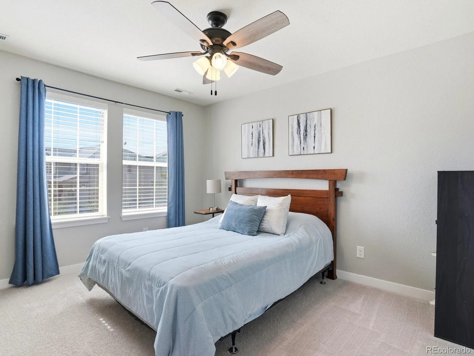 8275 Arapahoe Peak Street Littleton CO 80125 | MLS #REC7657566 08102026174628 1600 26