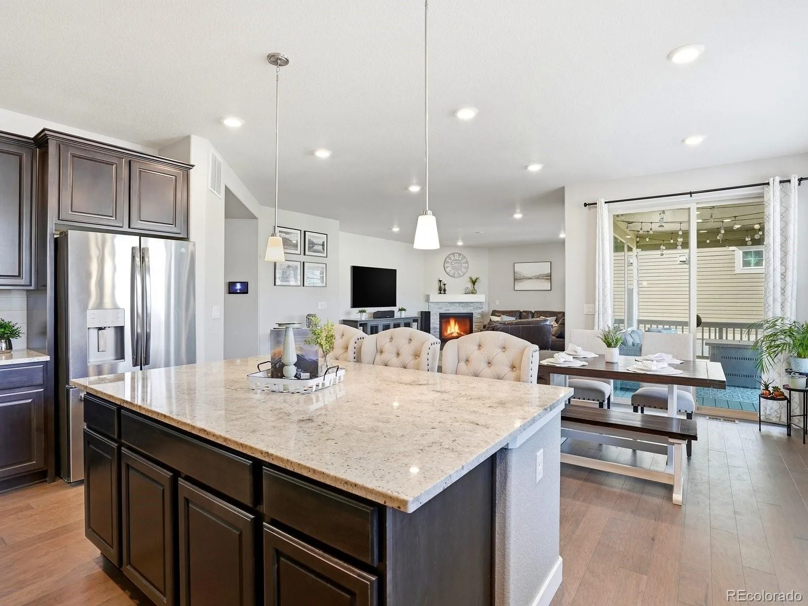 8275 Arapahoe Peak Street Littleton CO 80125 | MLS #REC7657566 08102026174628 1600 38