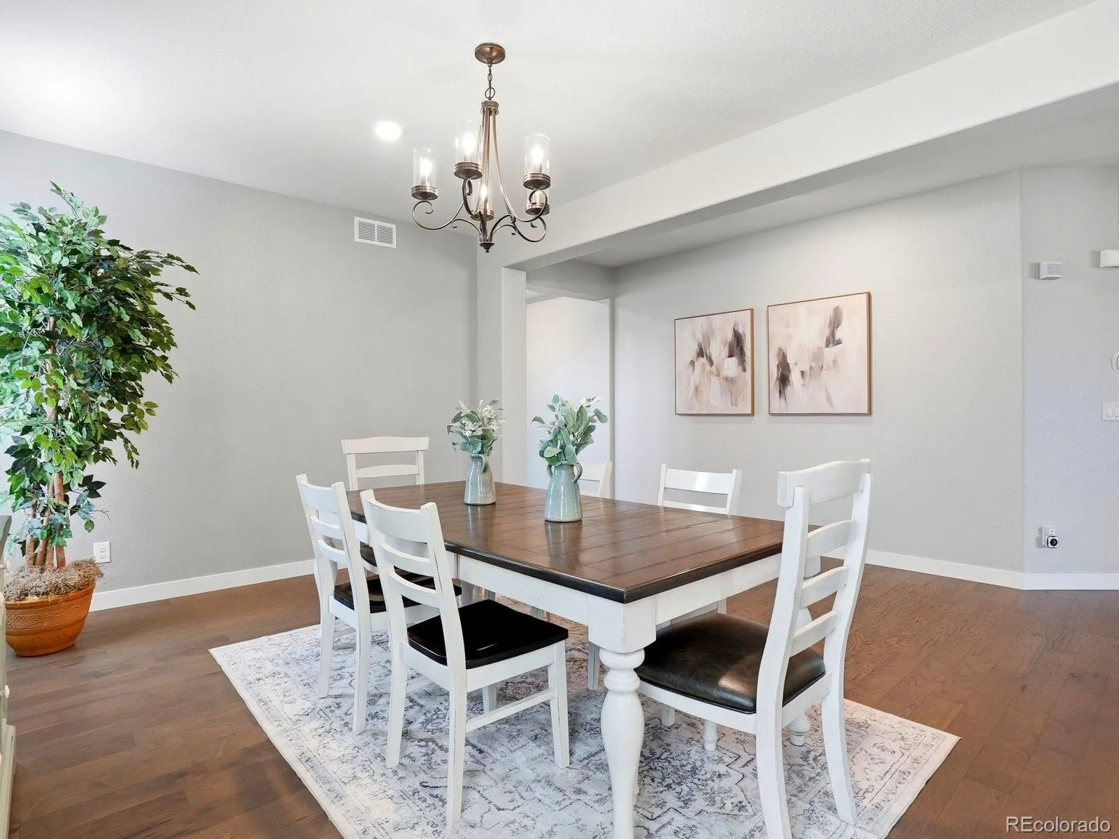 8275 Arapahoe Peak Street Littleton CO 80125 | MLS #REC7657566 08102026174628 1600 5