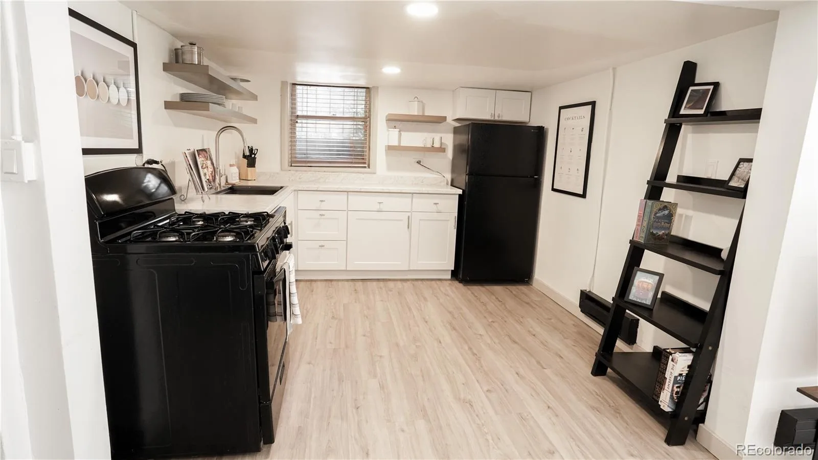 1717 E 29th Ave 1/2 Denver CO 80205 | MLS #REC7658158 09222026225035 1600 6