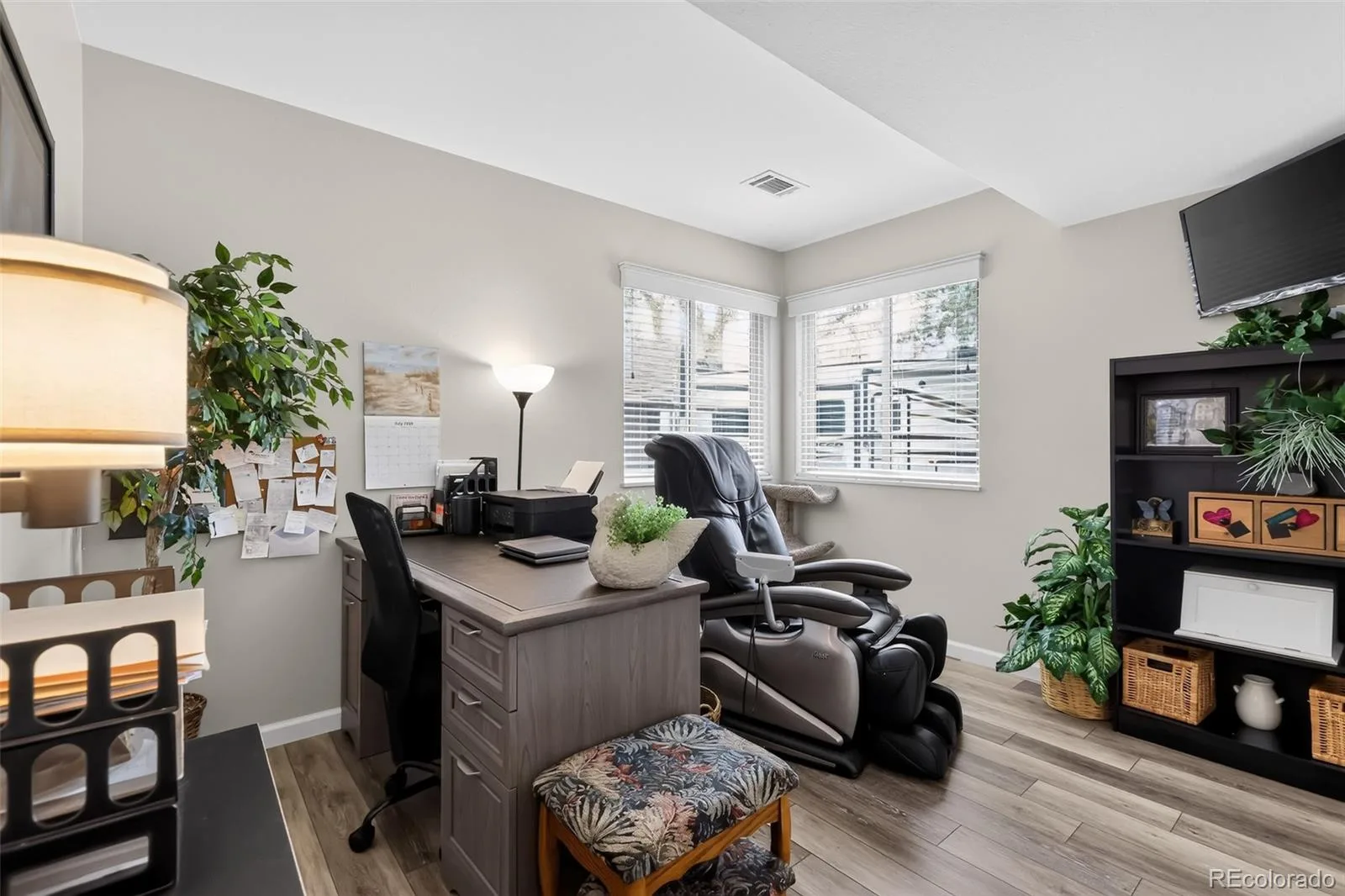 4551 S Ouray Way Aurora CO 80015 MLS #REC7658563 07092026155131 1600 10