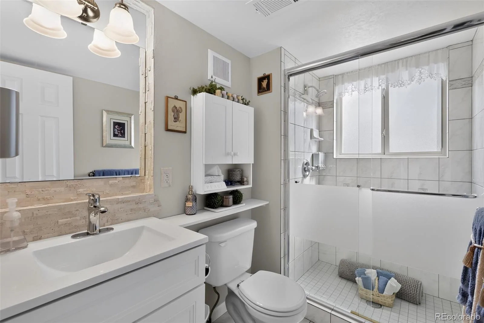 4551 S Ouray Way Aurora CO 80015 MLS #REC7658563 07092026155131 1600 15