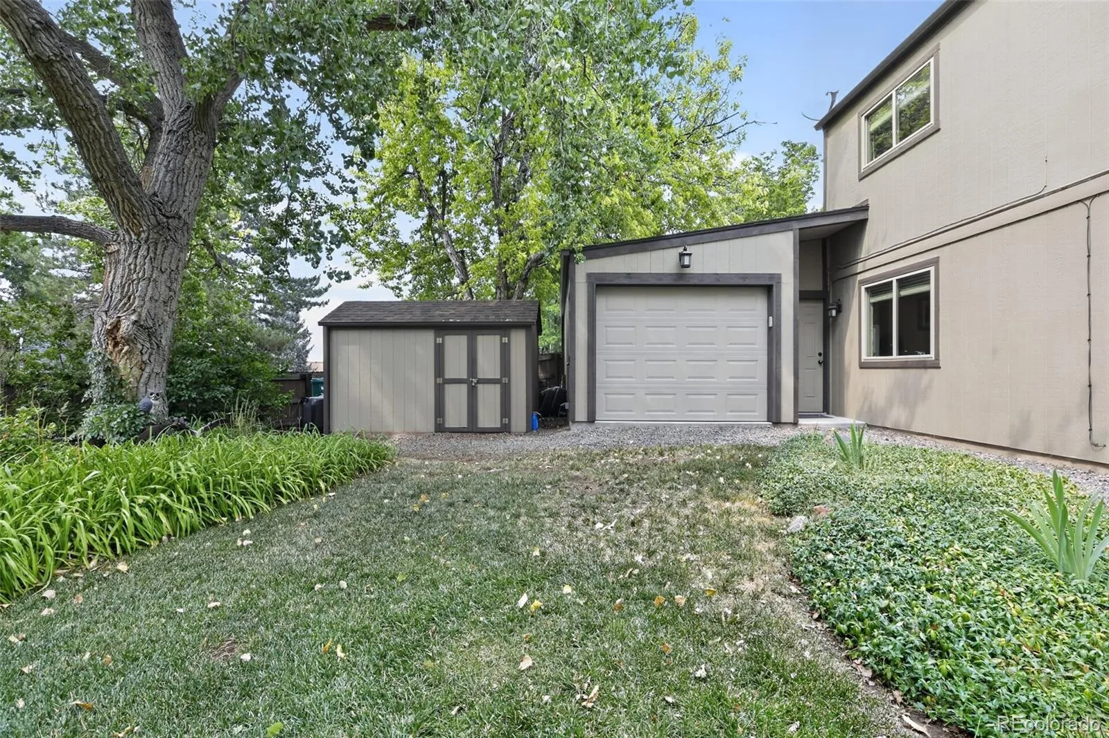4551 S Ouray Way Aurora CO 80015 MLS #REC7658563 07092026155131 1600 31