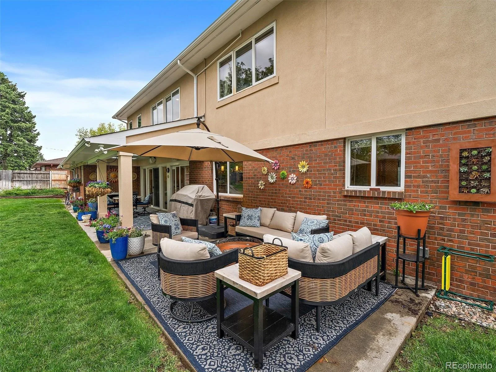 2490 S Holly Place Denver CO 80222 MLS #REC7661497 06102026191014 1600 1