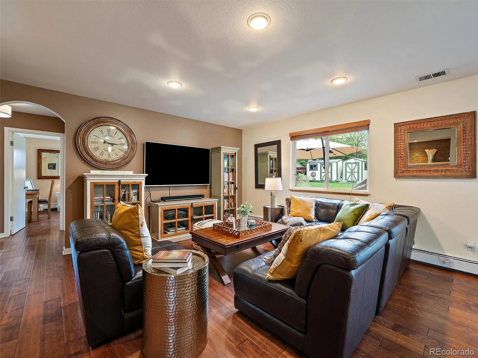2490 S Holly Place Denver CO 80222 MLS #REC7661497 06102026191014 1600 11