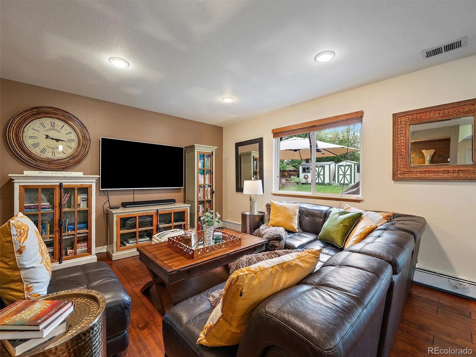 2490 S Holly Place Denver CO 80222 MLS #REC7661497 06102026191014 1600 12