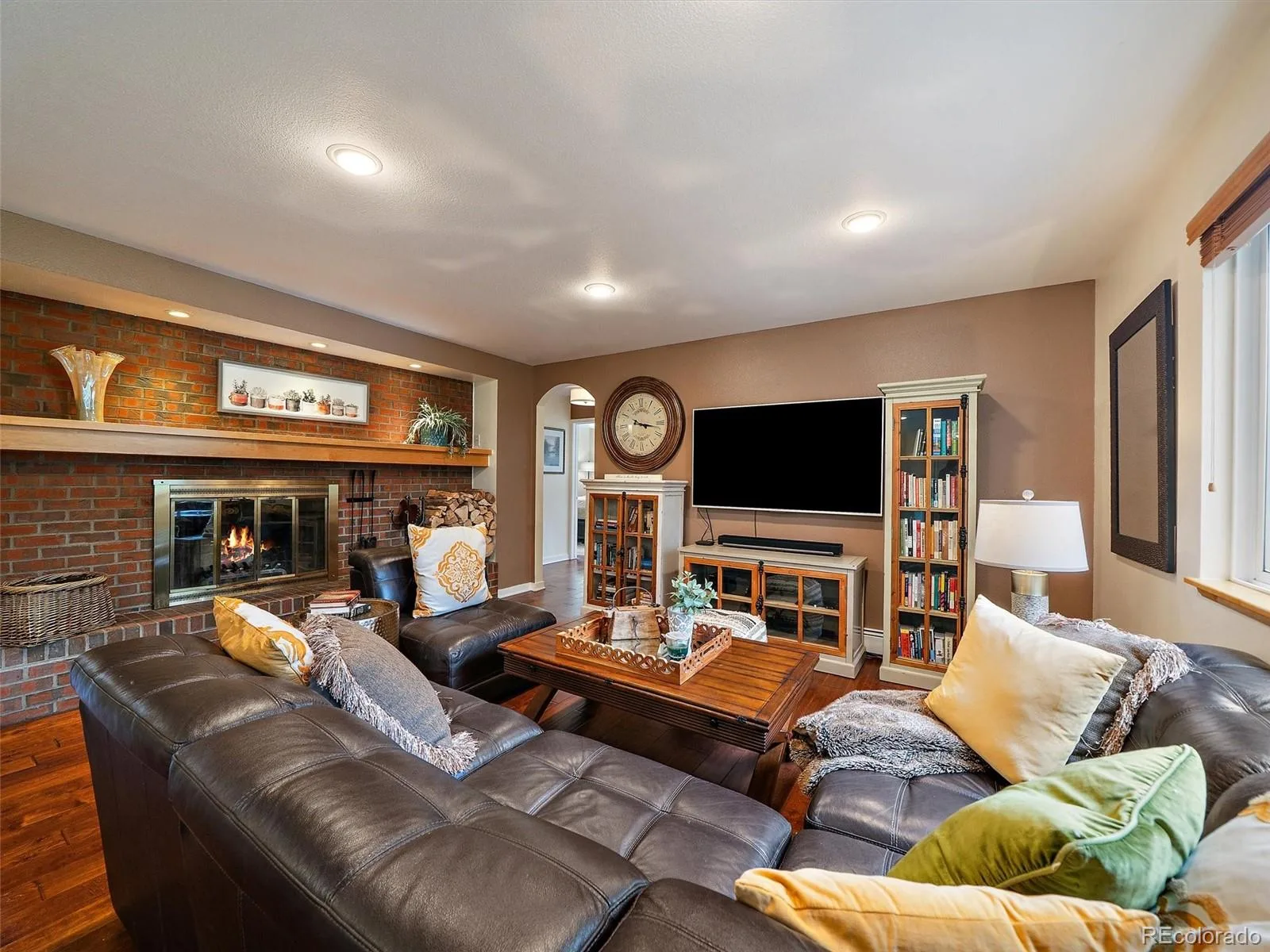 2490 S Holly Place Denver CO 80222 MLS #REC7661497 06102026191014 1600 13