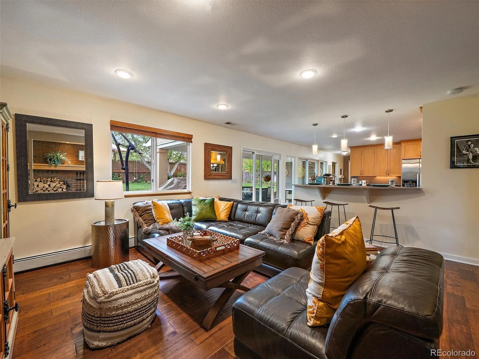 2490 S Holly Place Denver CO 80222 MLS #REC7661497 06102026191014 1600 14