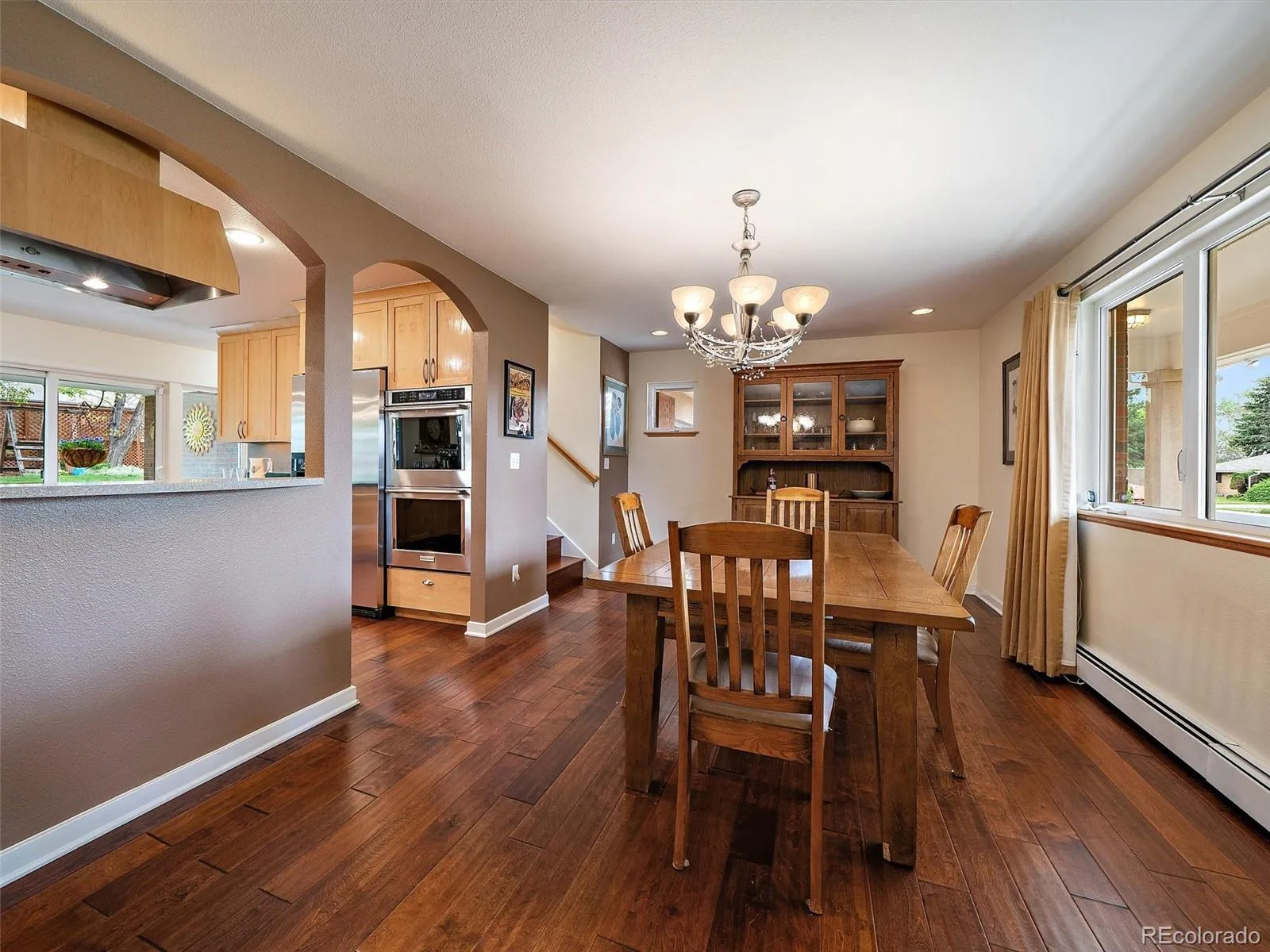 2490 S Holly Place Denver CO 80222 MLS #REC7661497 06102026191014 1600 21