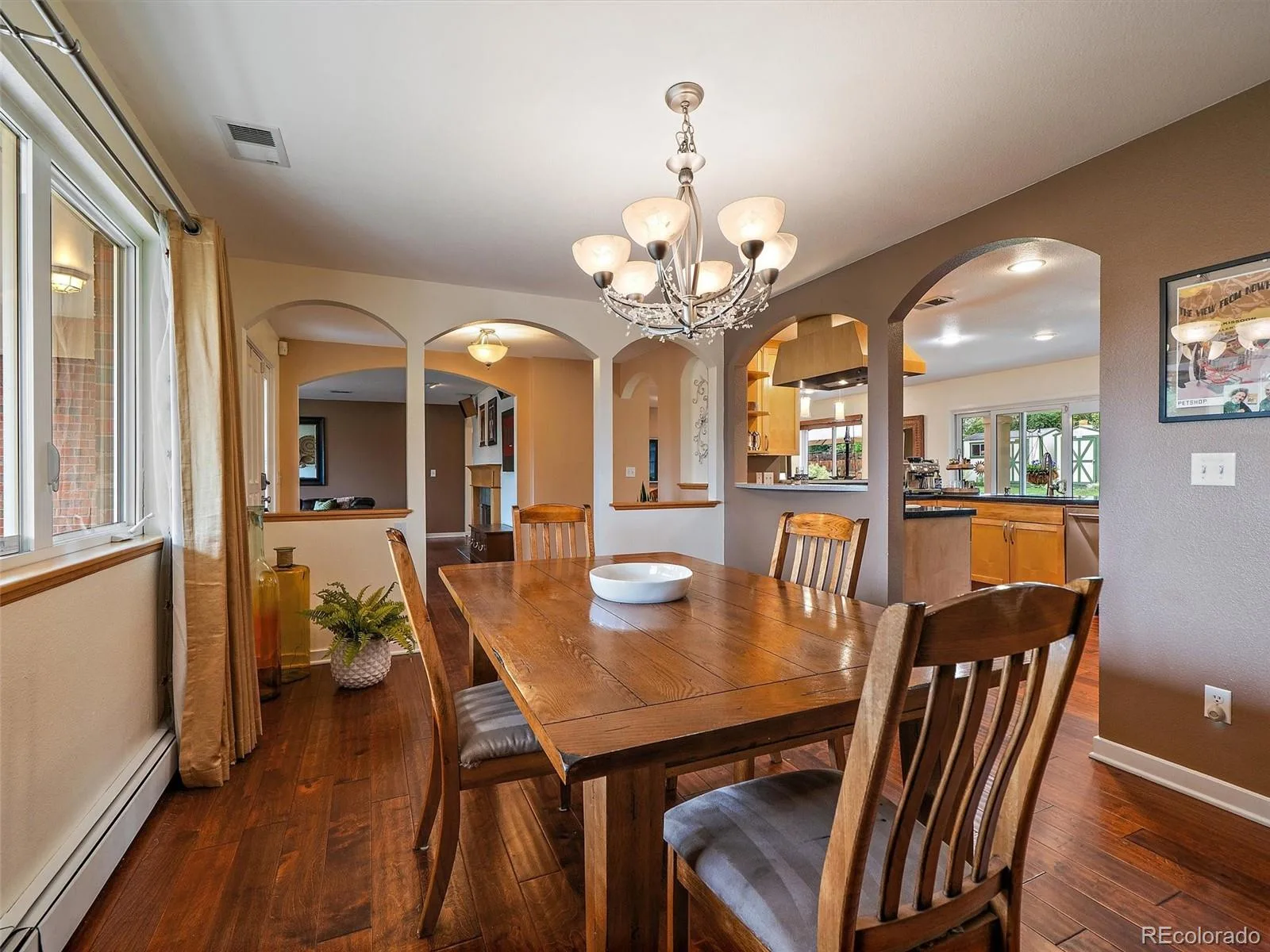 2490 S Holly Place Denver CO 80222 MLS #REC7661497 06102026191014 1600 22