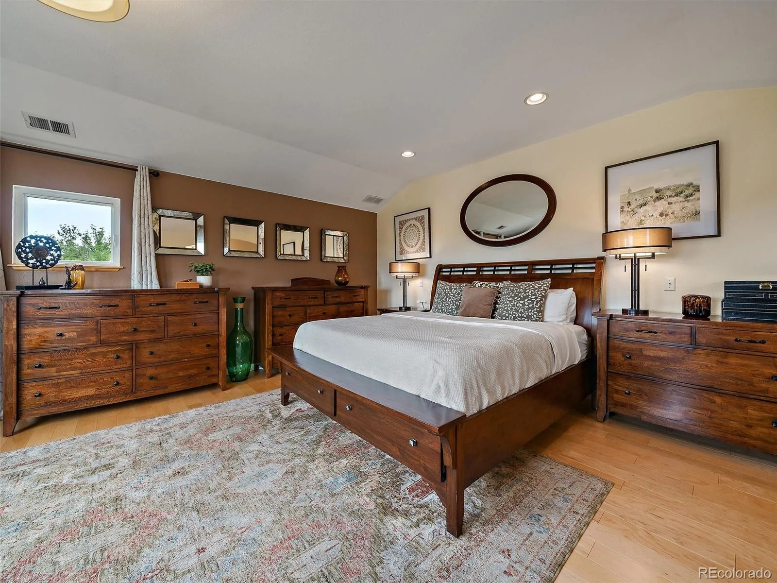 2490 S Holly Place Denver CO 80222 MLS #REC7661497 06102026191014 1600 31