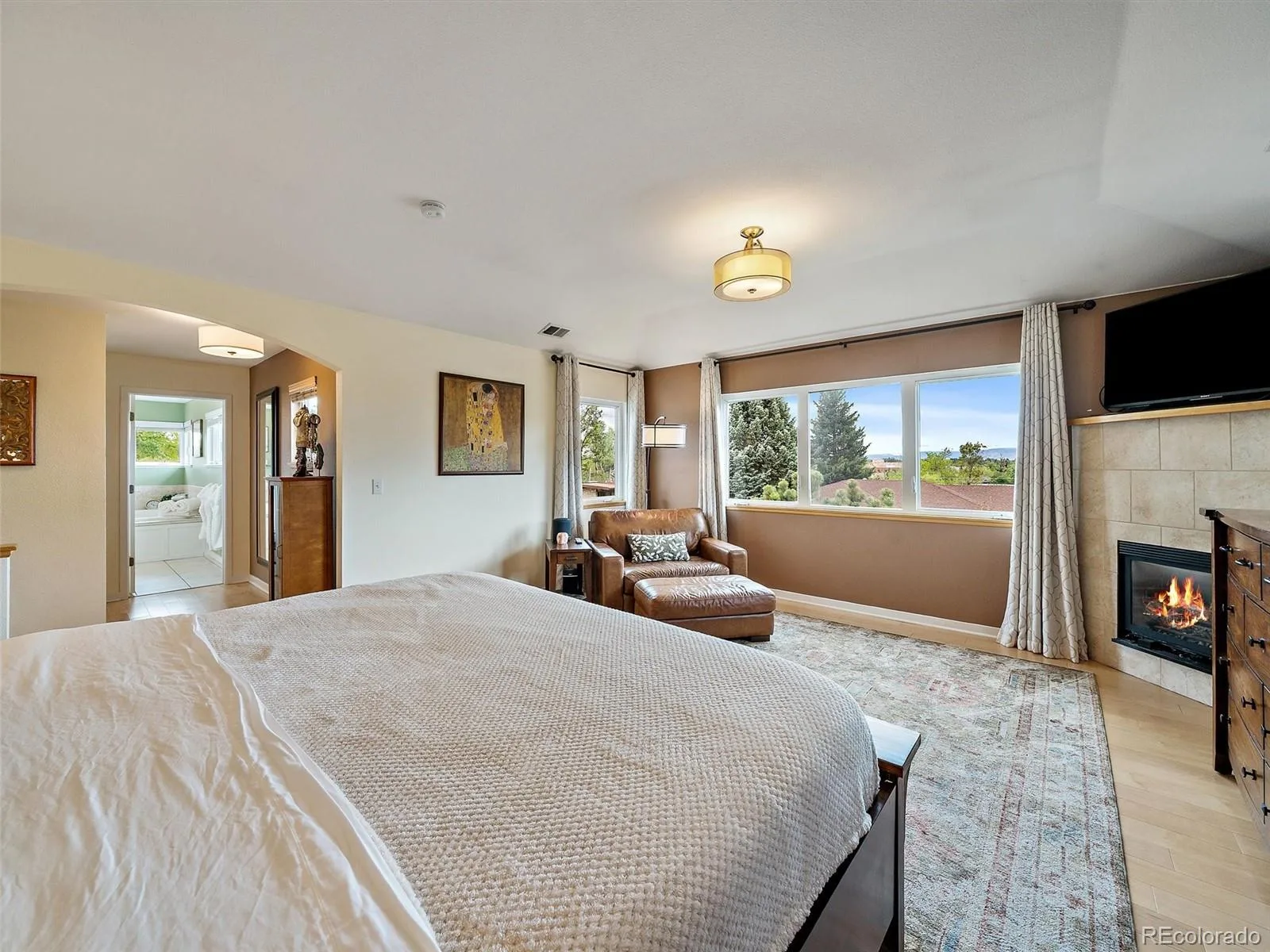 2490 S Holly Place Denver CO 80222 MLS #REC7661497 06102026191014 1600 32