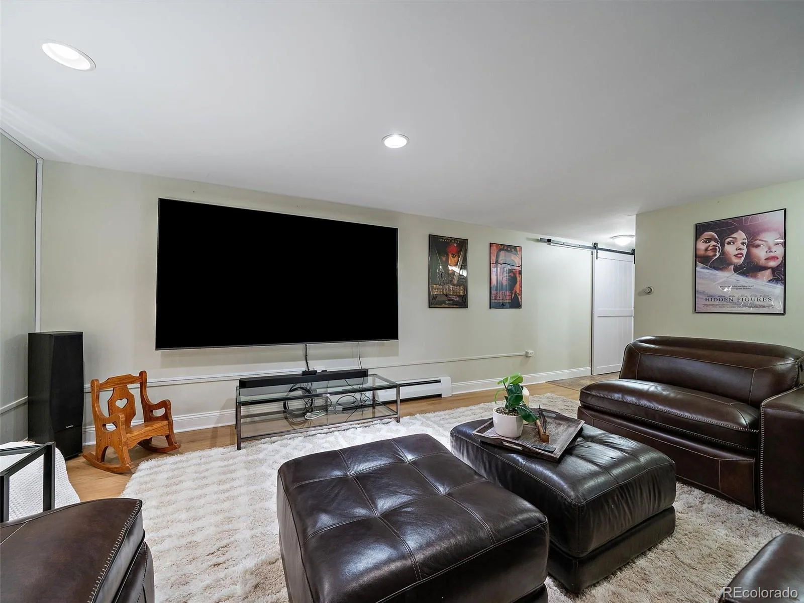 2490 S Holly Place Denver CO 80222 MLS #REC7661497 06102026191014 1600 44