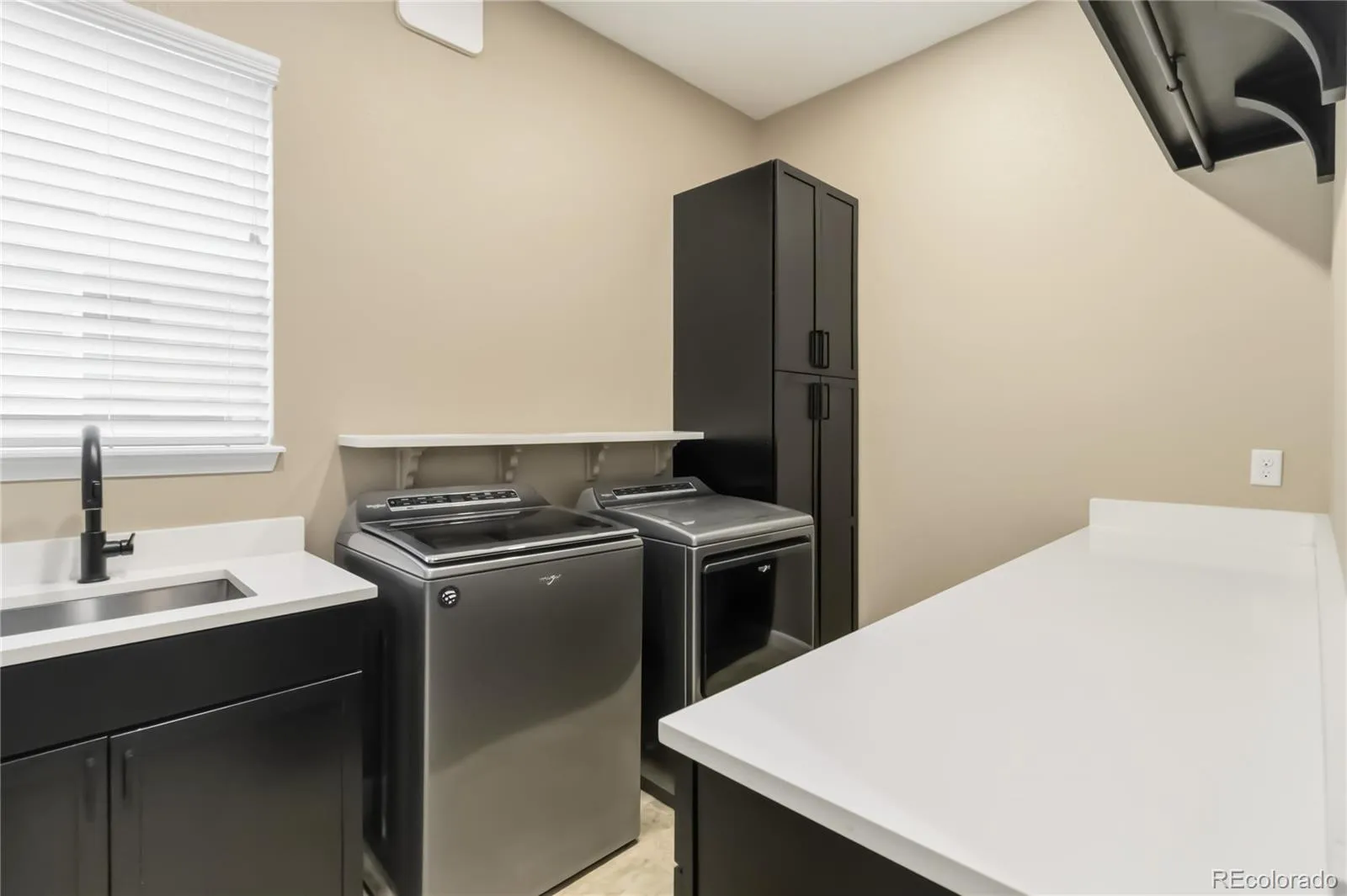 7878 S Valleyhead Way Aurora CO 80016 MLS #REC7662908 05112026152503 1600 22