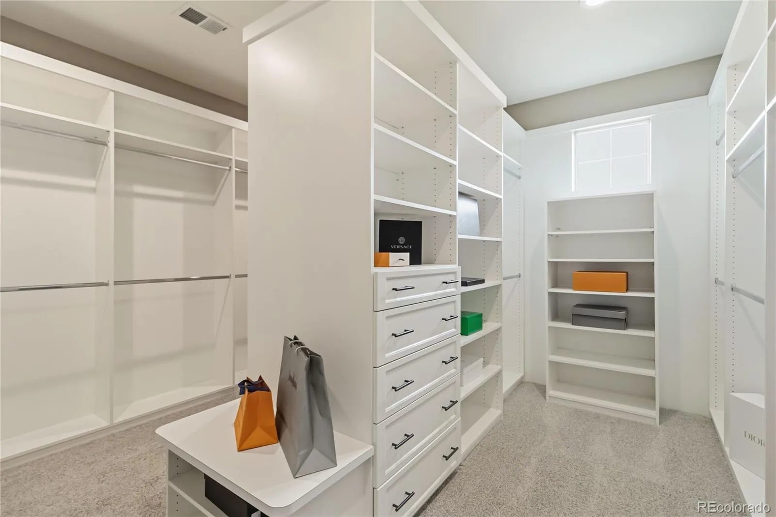 7878 S Valleyhead Way Aurora CO 80016 MLS #REC7662908 05112026152503 1600 38