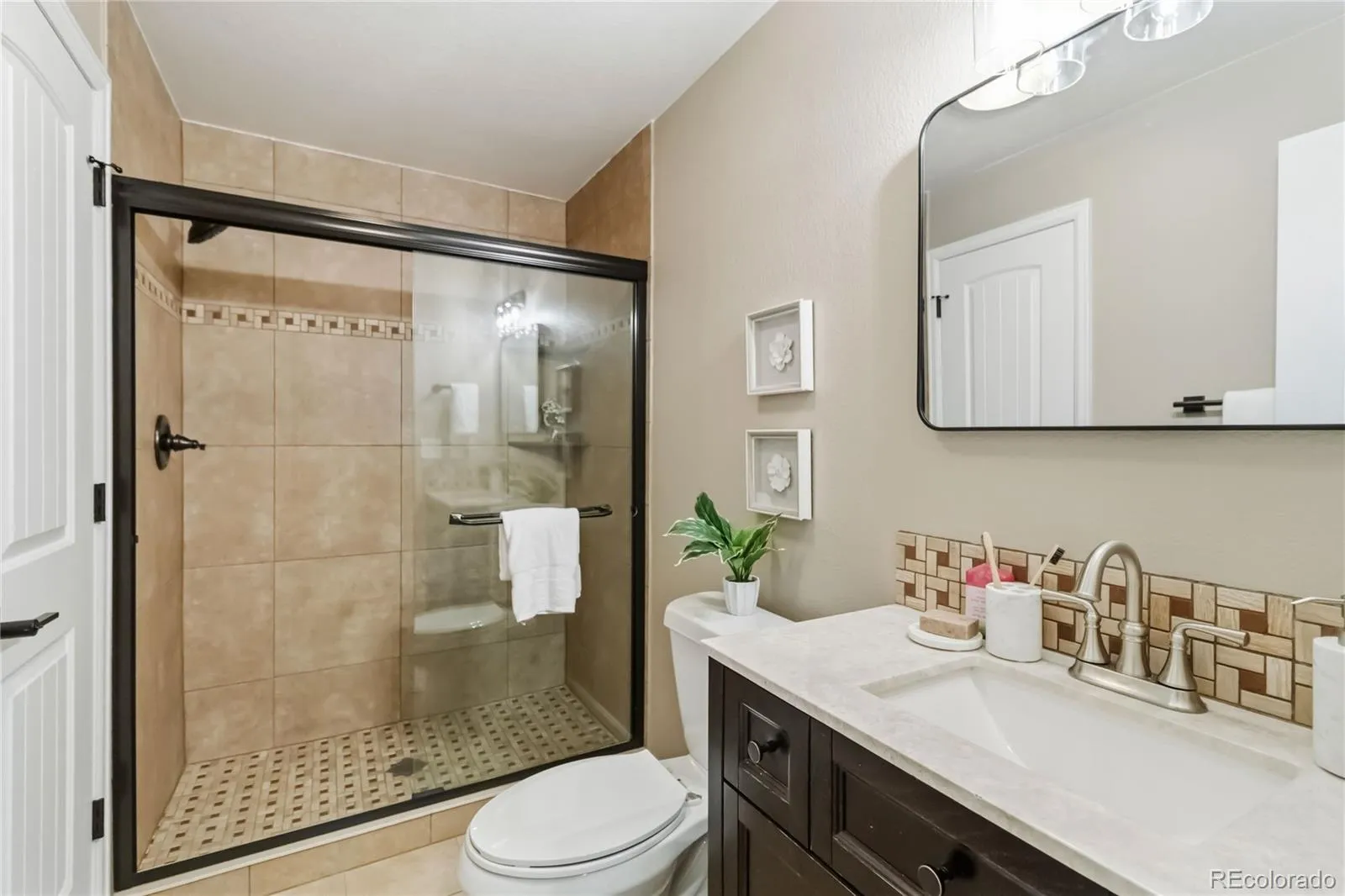 7878 S Valleyhead Way Aurora CO 80016 MLS #REC7662908 05112026152503 1600 43