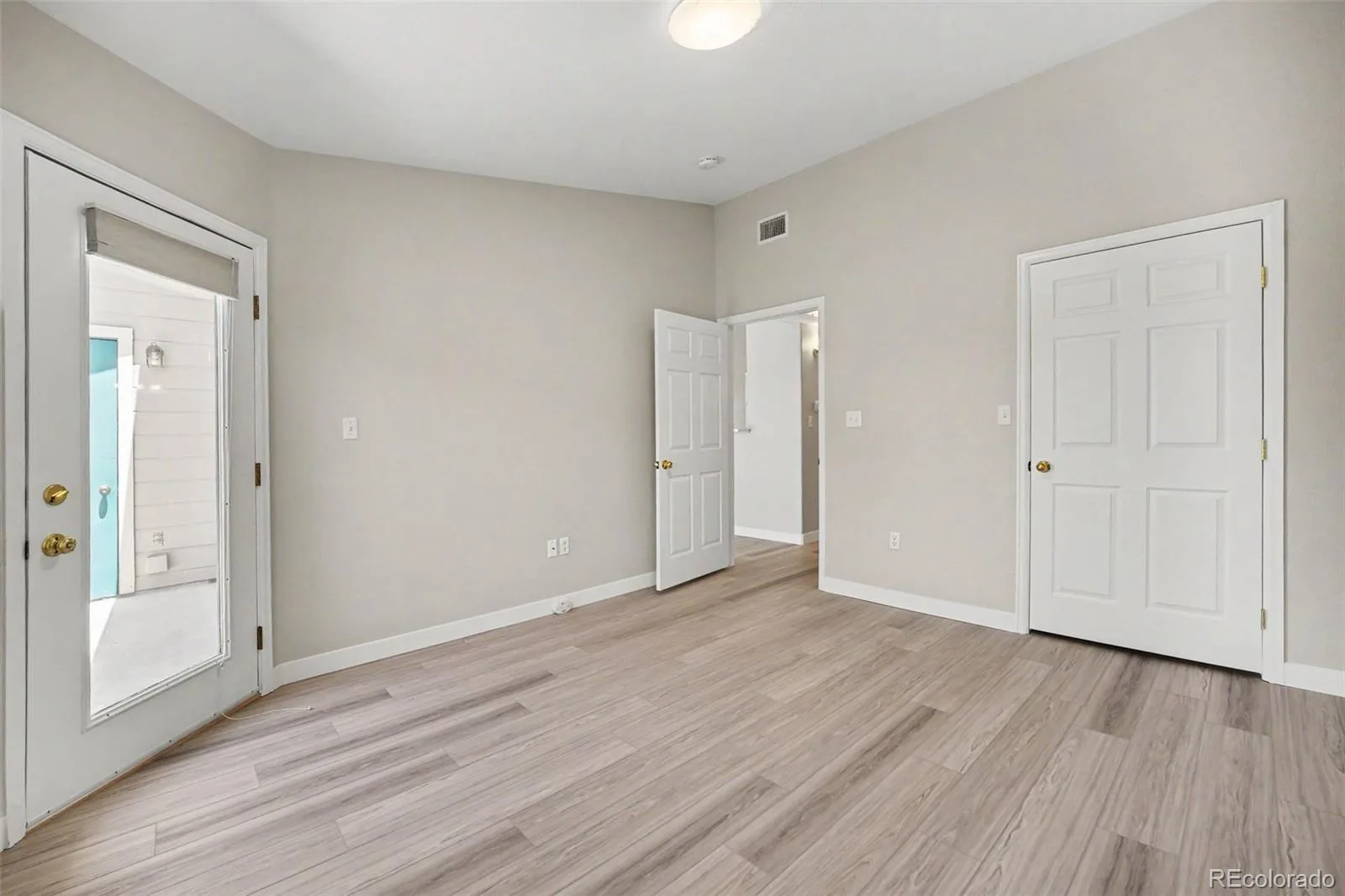 8365 Pebble Creek Way #201 Highlands Ranch CO 80126 | MLS #REC7663200 08262026021715 1600 10