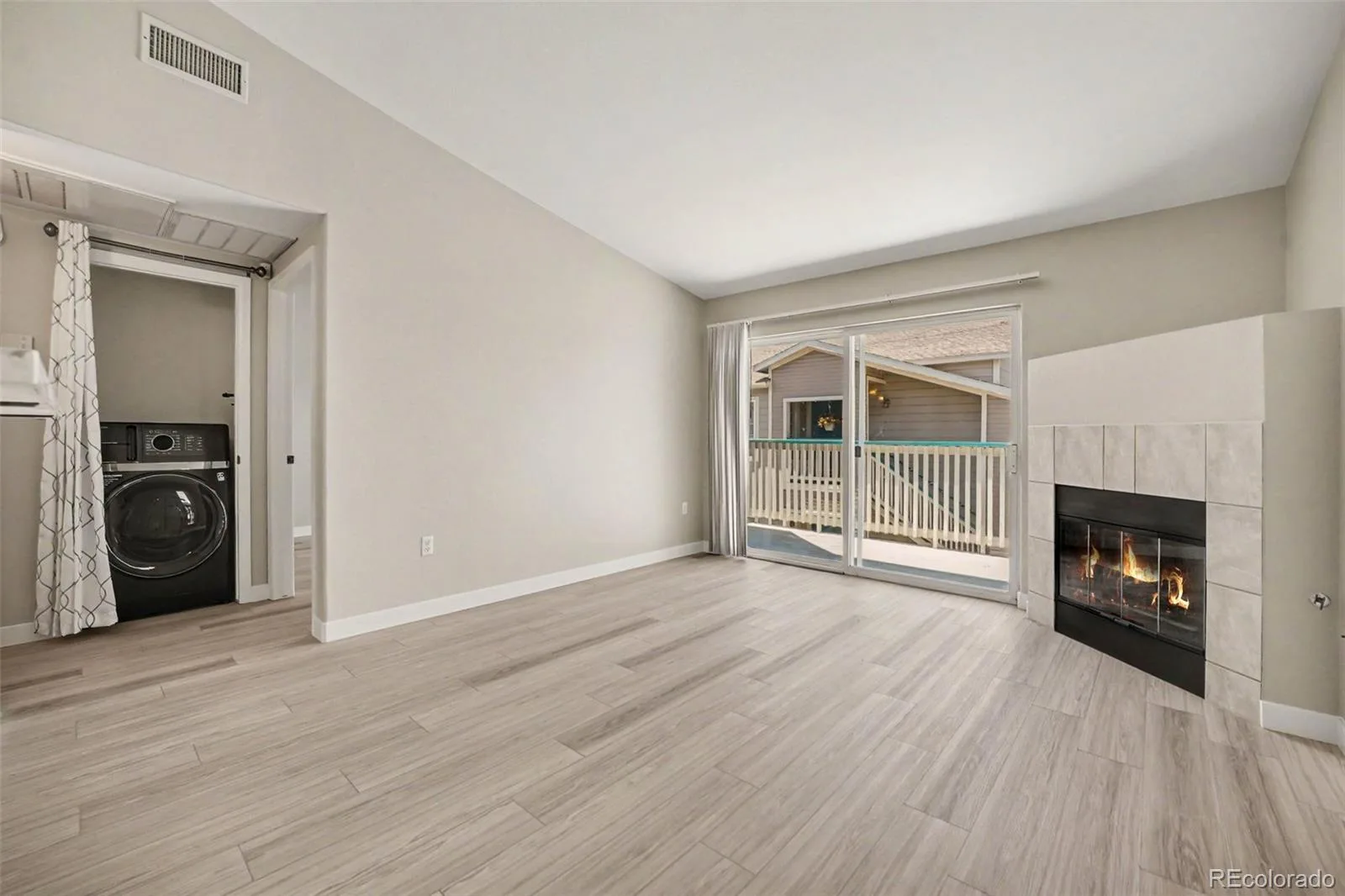 8365 Pebble Creek Way #201 Highlands Ranch CO 80126 | MLS #REC7663200 08262026021715 1600 5