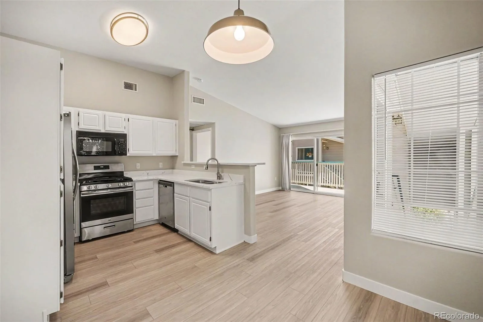 8365 Pebble Creek Way #201 Highlands Ranch CO 80126 | MLS #REC7663200 08262026021715 1600 8