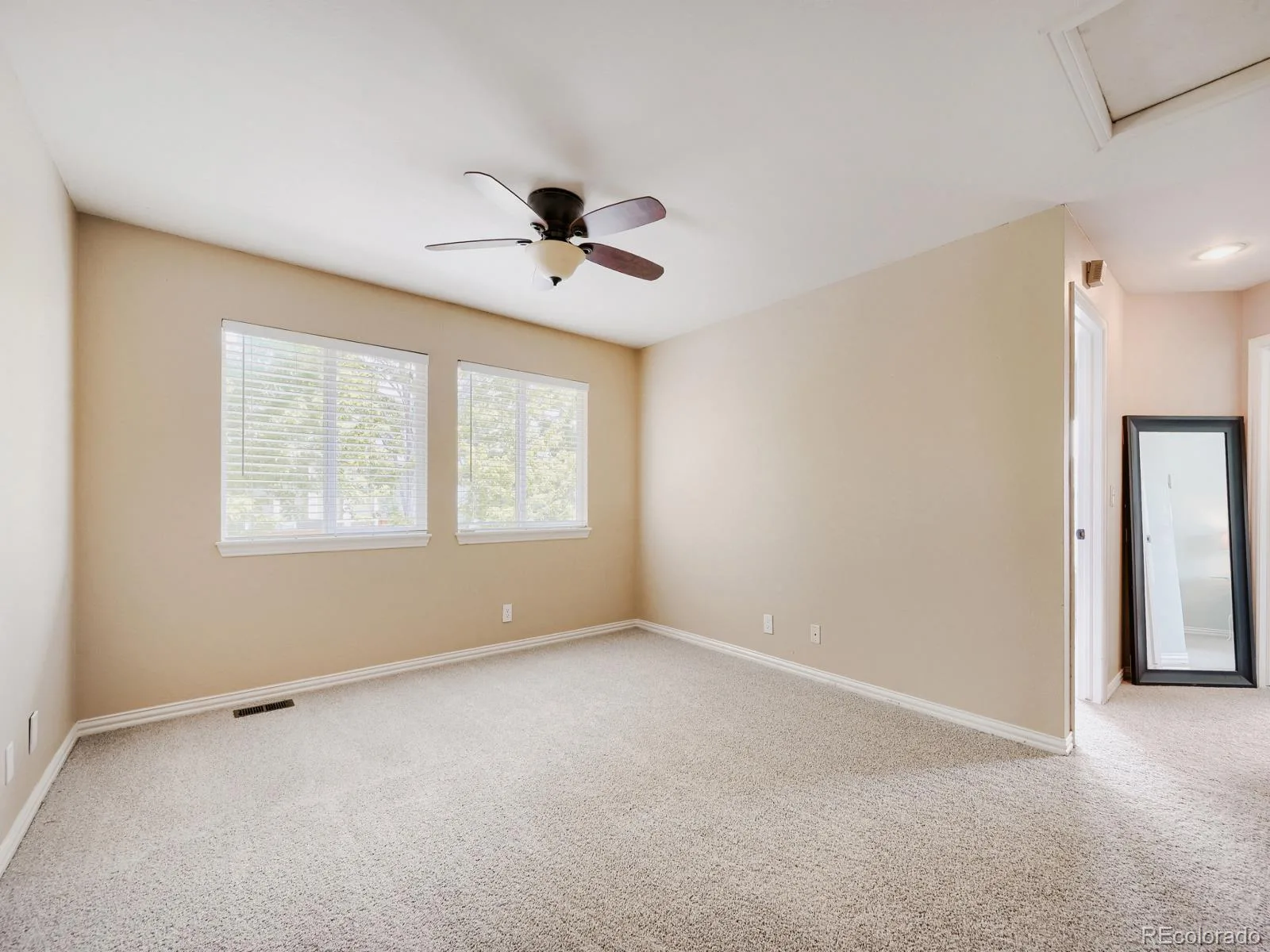 9962 S Clyde Place Littleton CO 80129 MLS #REC7665789 07032026194108 1600 22