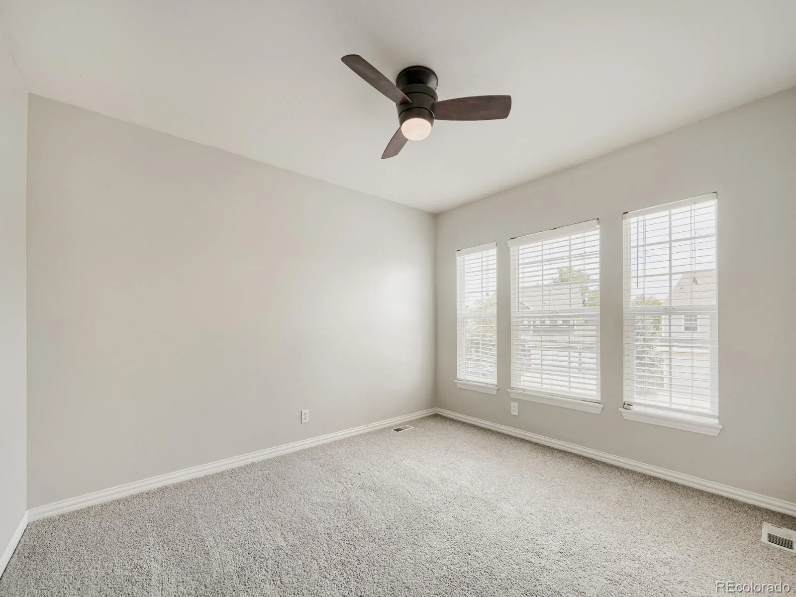 9962 S Clyde Place Littleton CO 80129 MLS #REC7665789 07032026194108 1600 24