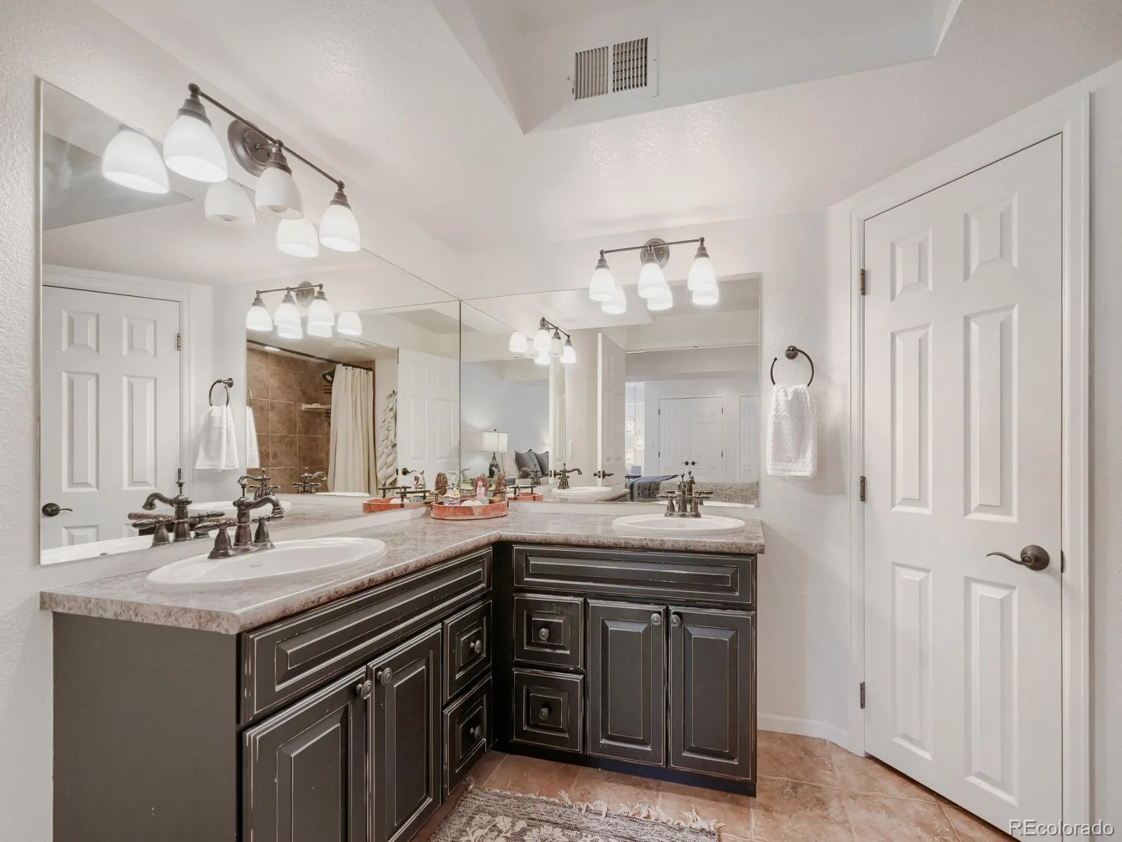 9962 S Clyde Place Littleton CO 80129 MLS #REC7665789 07032026194108 1600 37