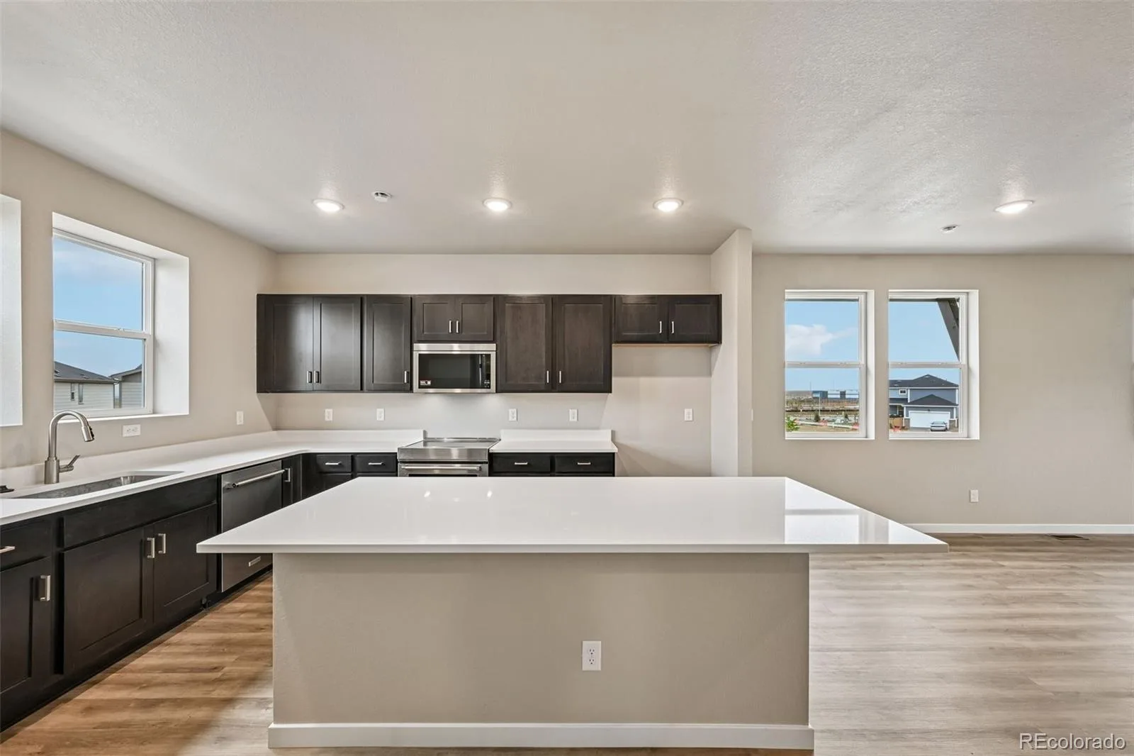 24111 E 54th Place Aurora CO 80019 | MLS #REC7670152 07292026002811 1600 12