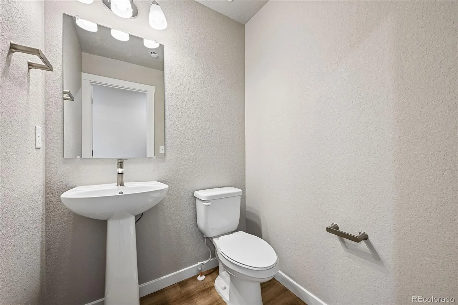 24111 E 54th Place Aurora CO 80019 | MLS #REC7670152 07292026002811 1600 21