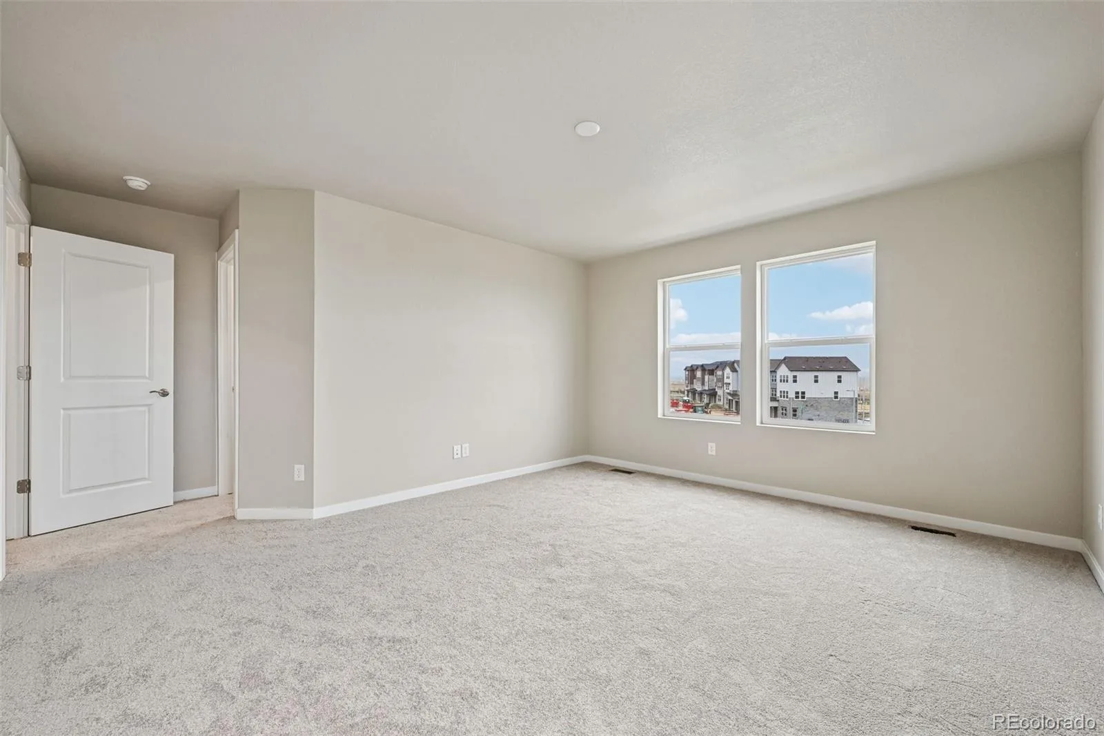 24111 E 54th Place Aurora CO 80019 | MLS #REC7670152 07292026002811 1600 26