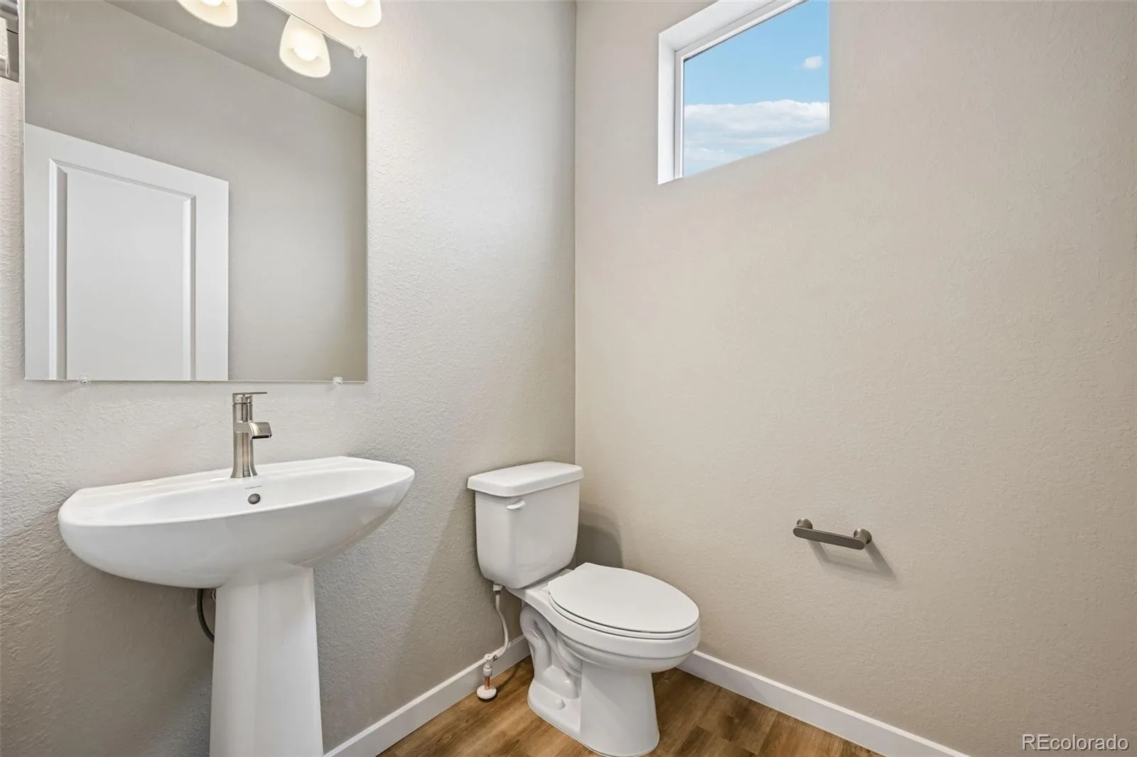 24111 E 54th Place Aurora CO 80019 | MLS #REC7670152 07292026002811 1600 34
