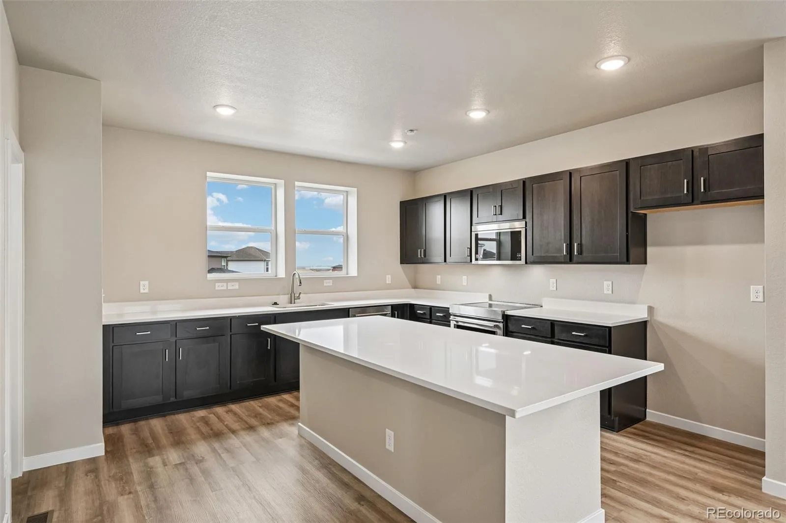 24111 E 54th Place Aurora CO 80019 | MLS #REC7670152 07292026002811 1600 7