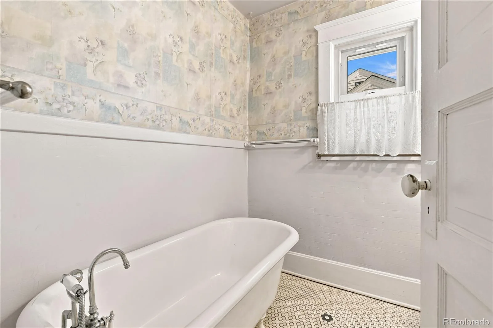 2824 S Logan Street Englewood CO 80113 | MLS #REC7671431 08042026193311 1600 29